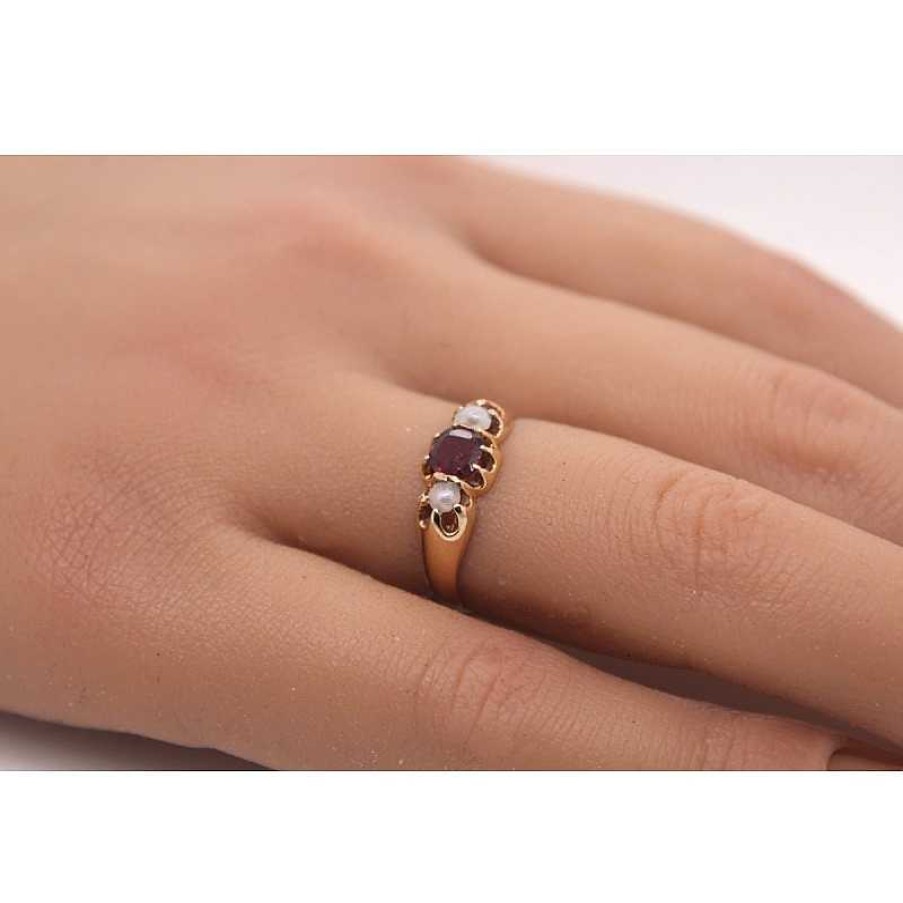 Ringe CH.ABRAMOWICZ | Antiker Ring Gelbgold 750 1 Rubin 2 Orientperlen